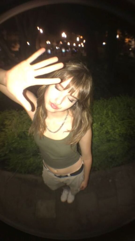 Y2K PFP Flash Selfie