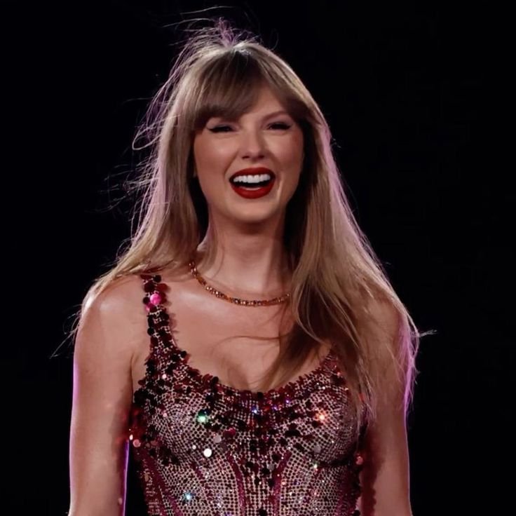 Taylor Swift PFP Cute