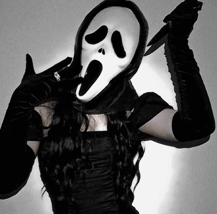 Female Ghostface PFP