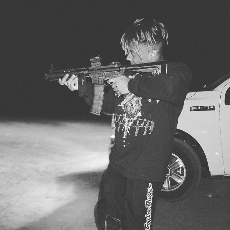 Juice wrld pfp black and white