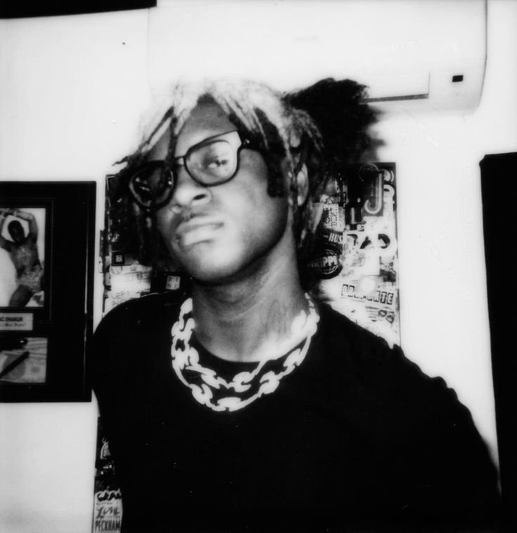 Ken carson pfp black and white