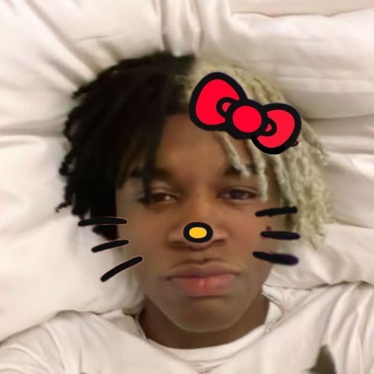 Ken carson pfp hello kitty