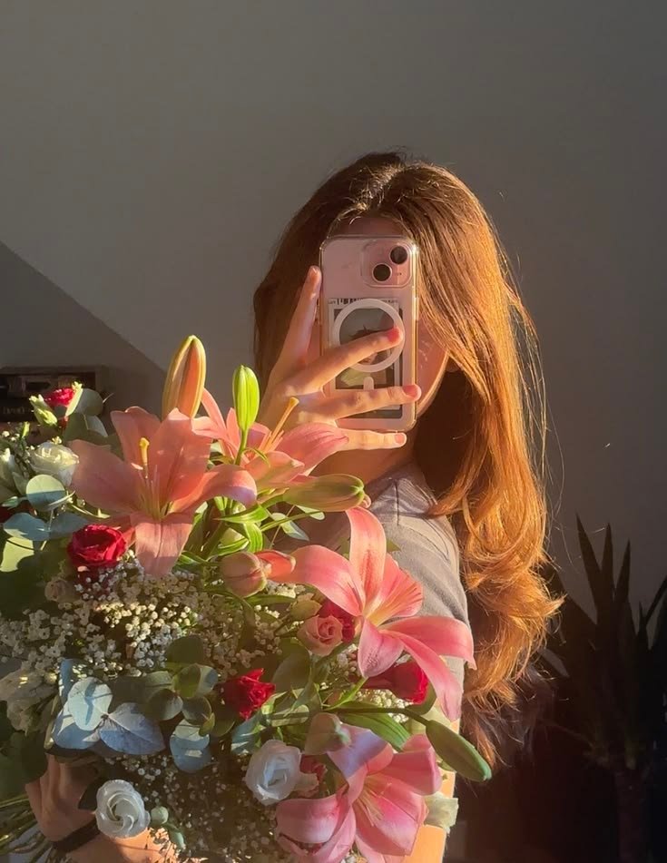 Aesthetic Flower PFP Girl