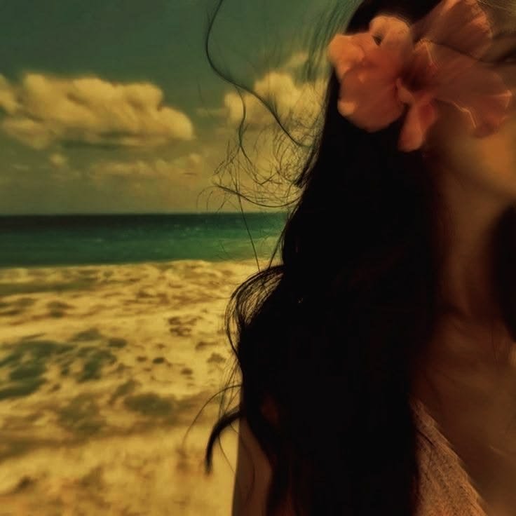 Aesthetic Summer PFP Girl