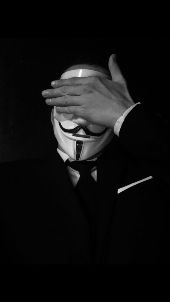 Anonymous PFP Black