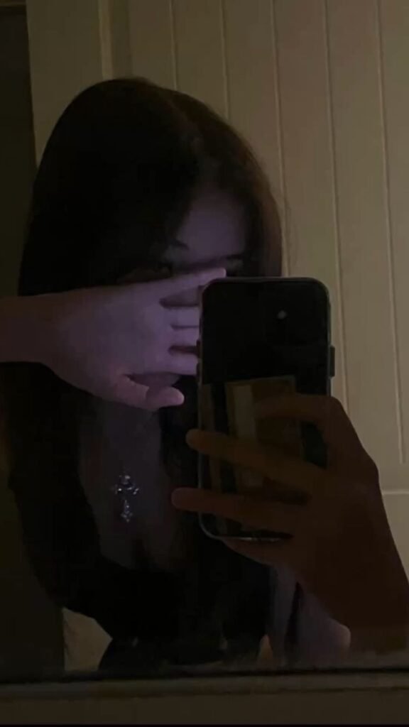 Discord Girl Profile Picture